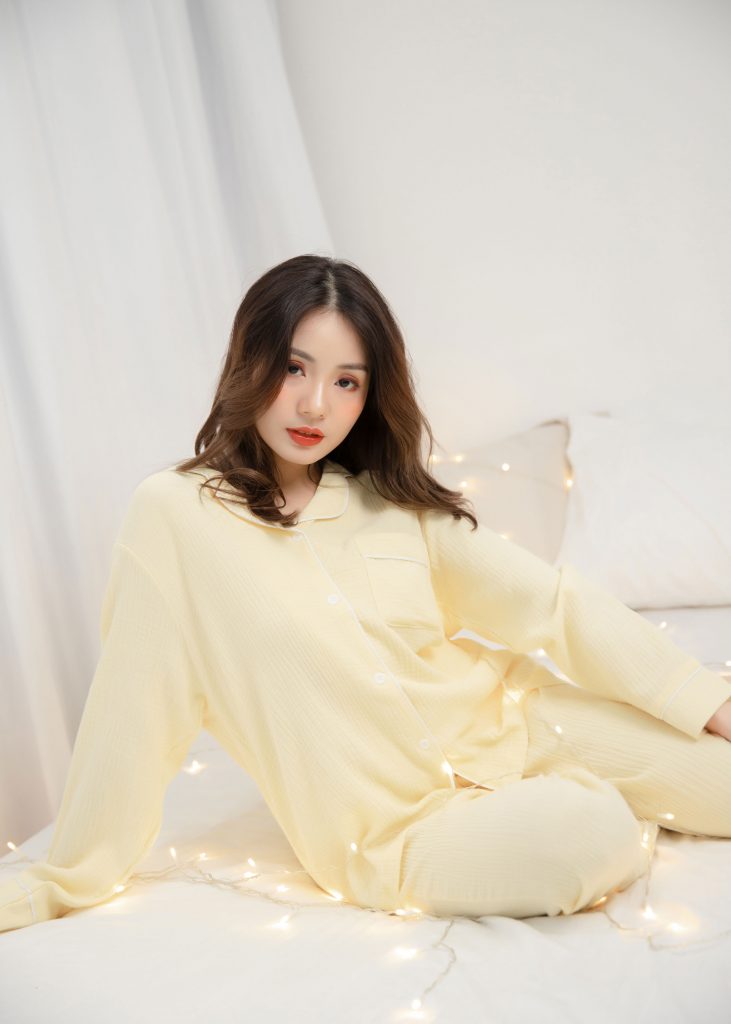 Relax and take notes pj set in yellow dreamscaped