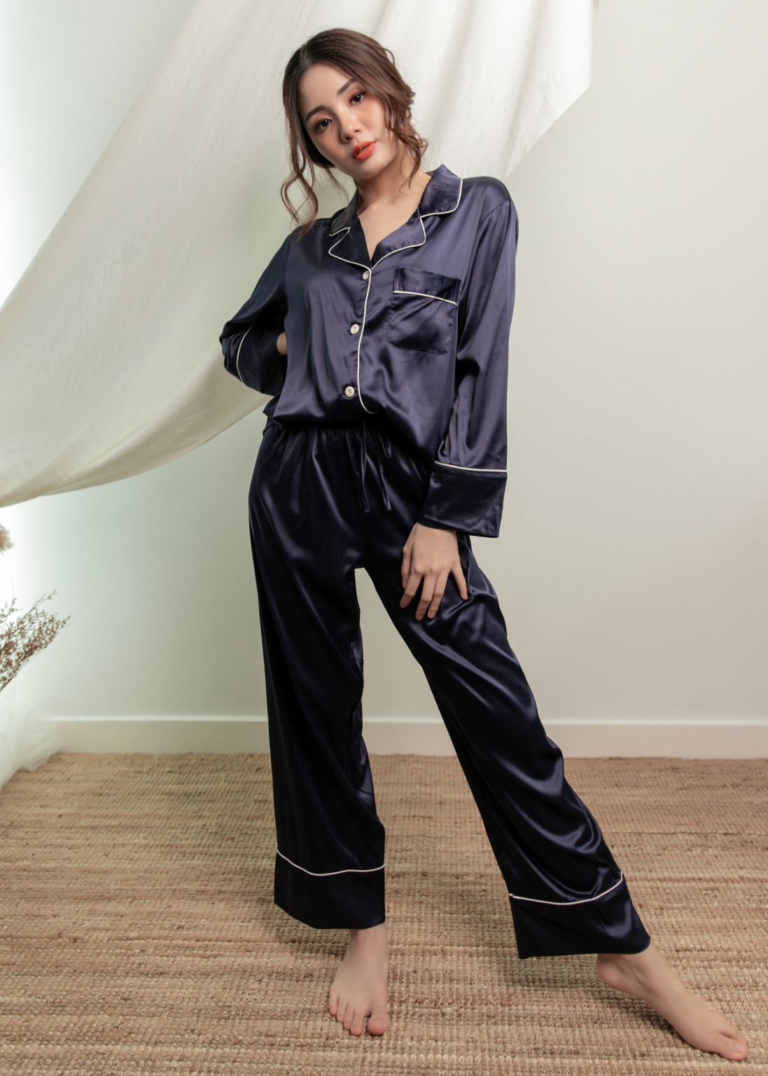 Dream Creamery Nightwear Set in Navy