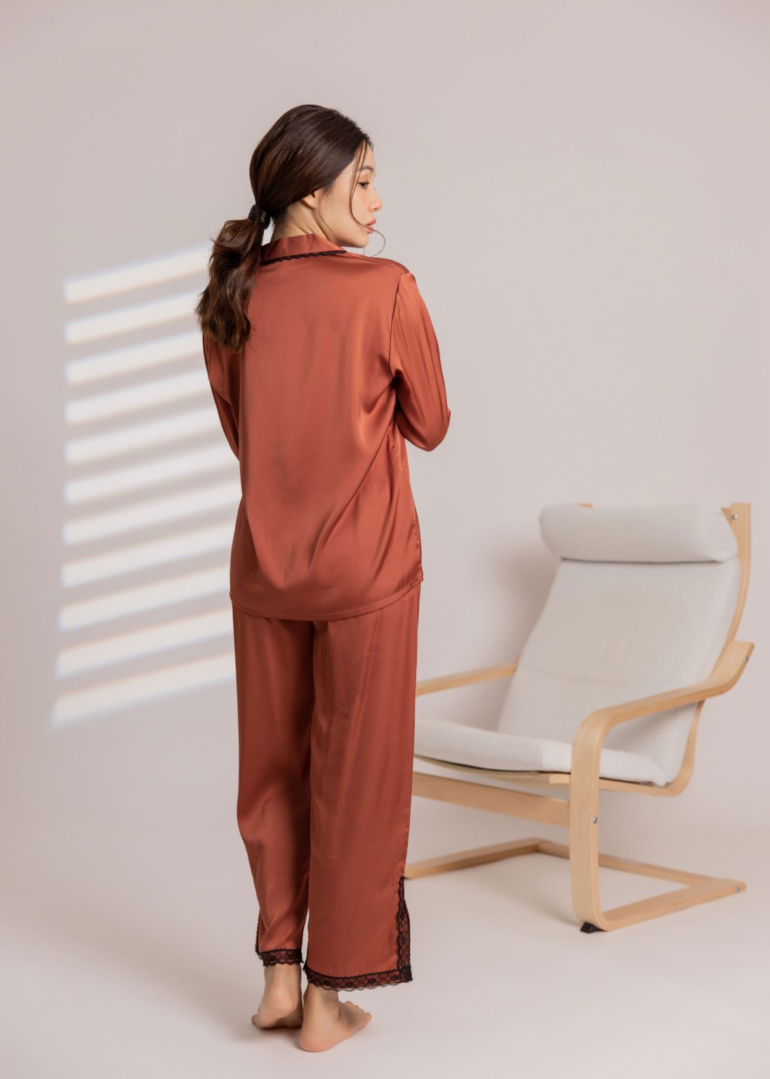 Monet Garden Nightwear Set In Brick Red - Image 5