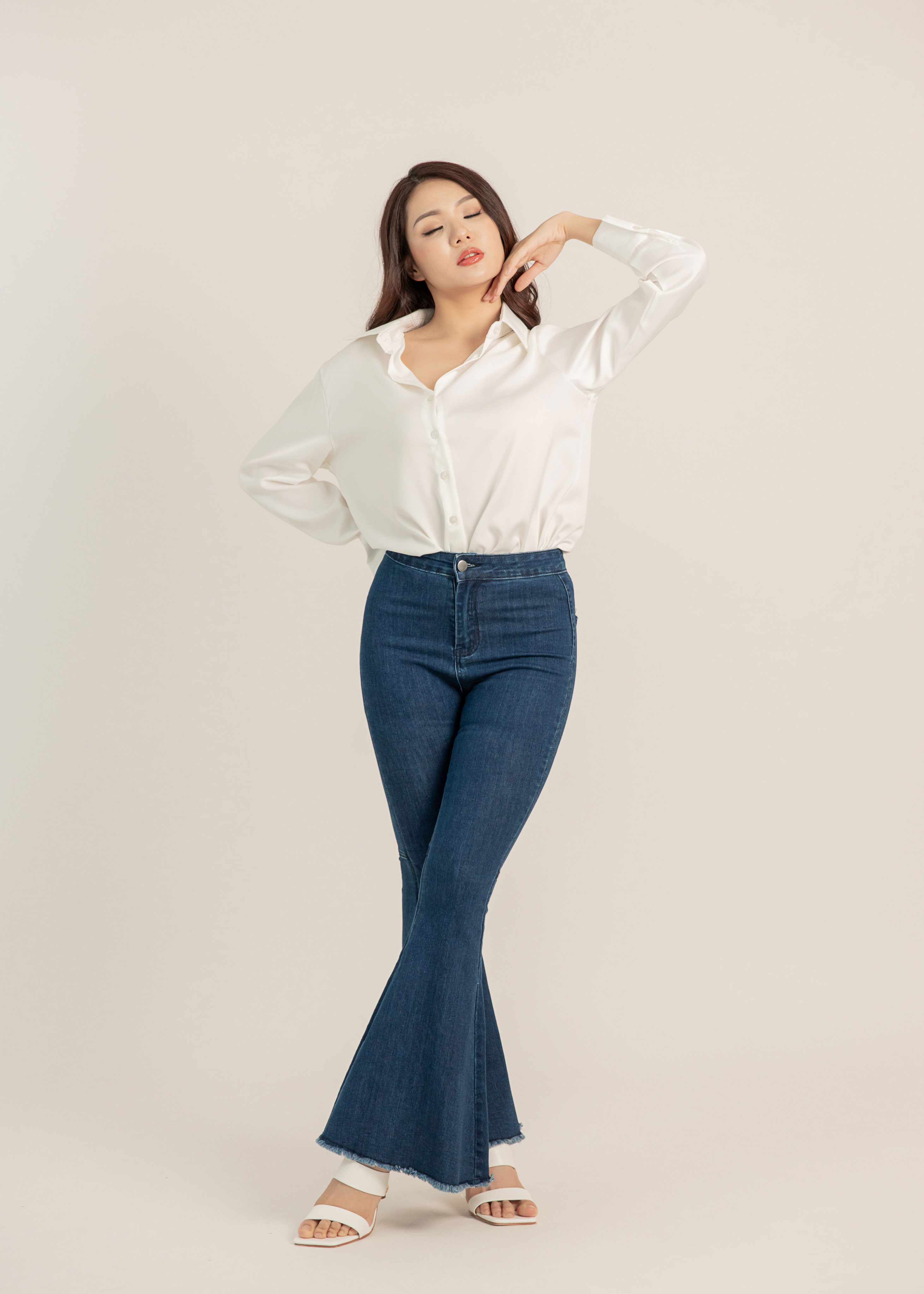 Slim Perception Tennessee West Flare Jeans in Dark Blue • DREAMSCAPED