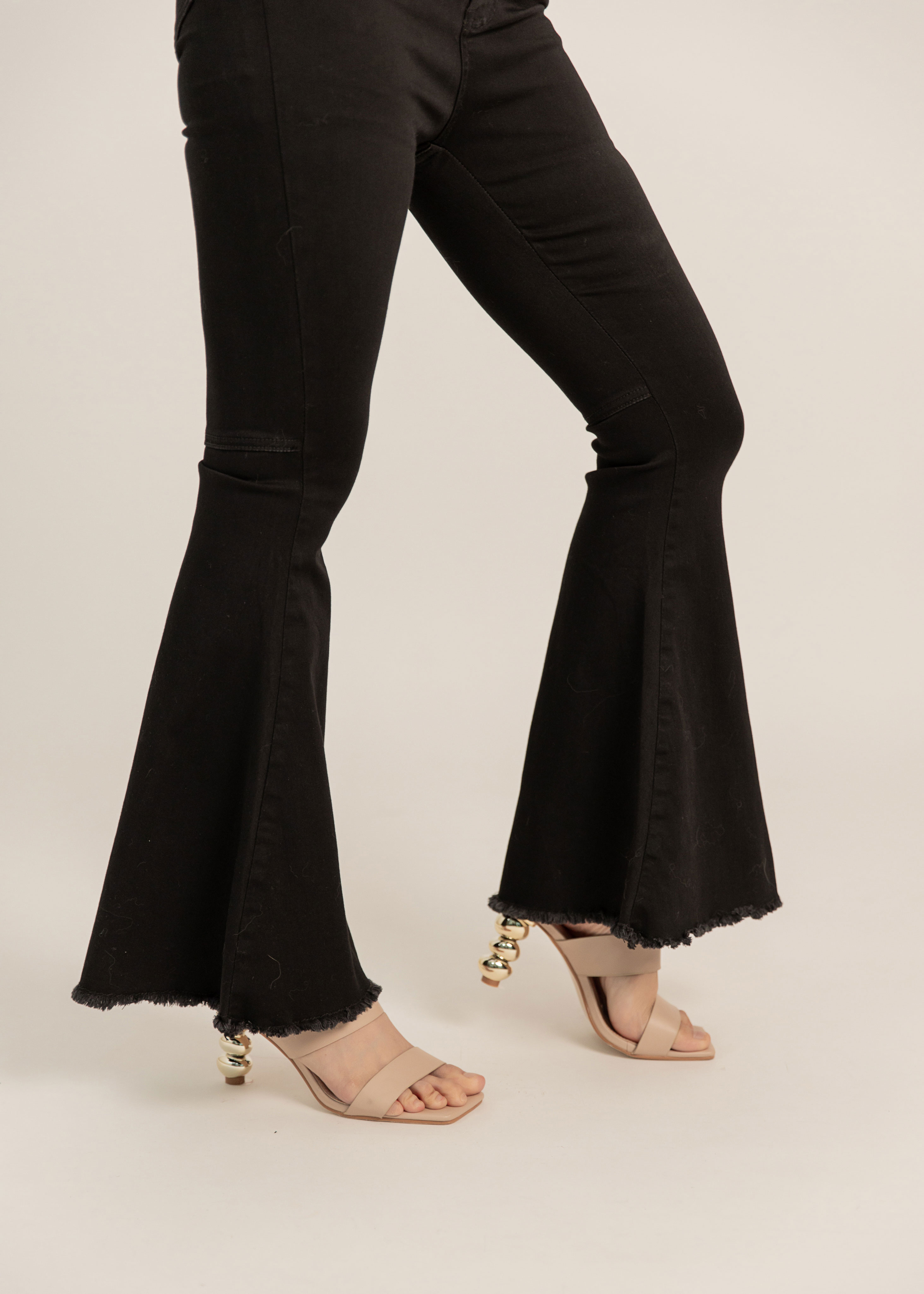 Slim Perception Tennessee West Flare Jeans in Black • DREAMSCAPED