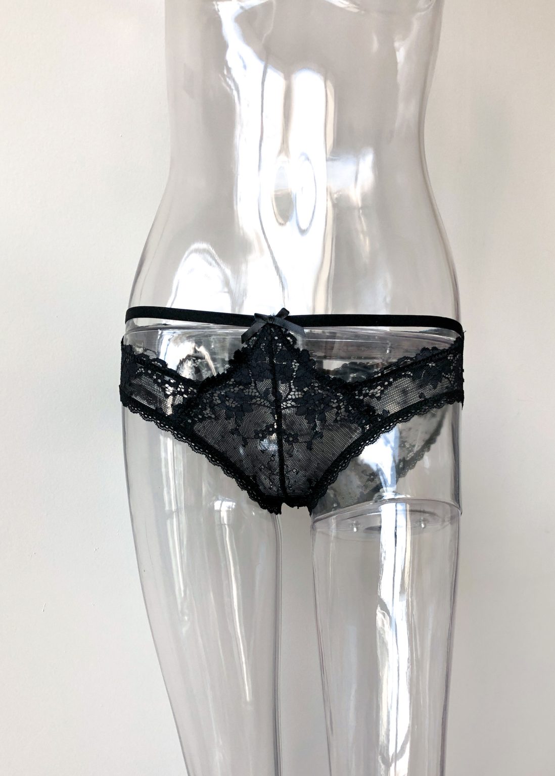 Brielle Grandeur Lace Panty in Black - Image 3