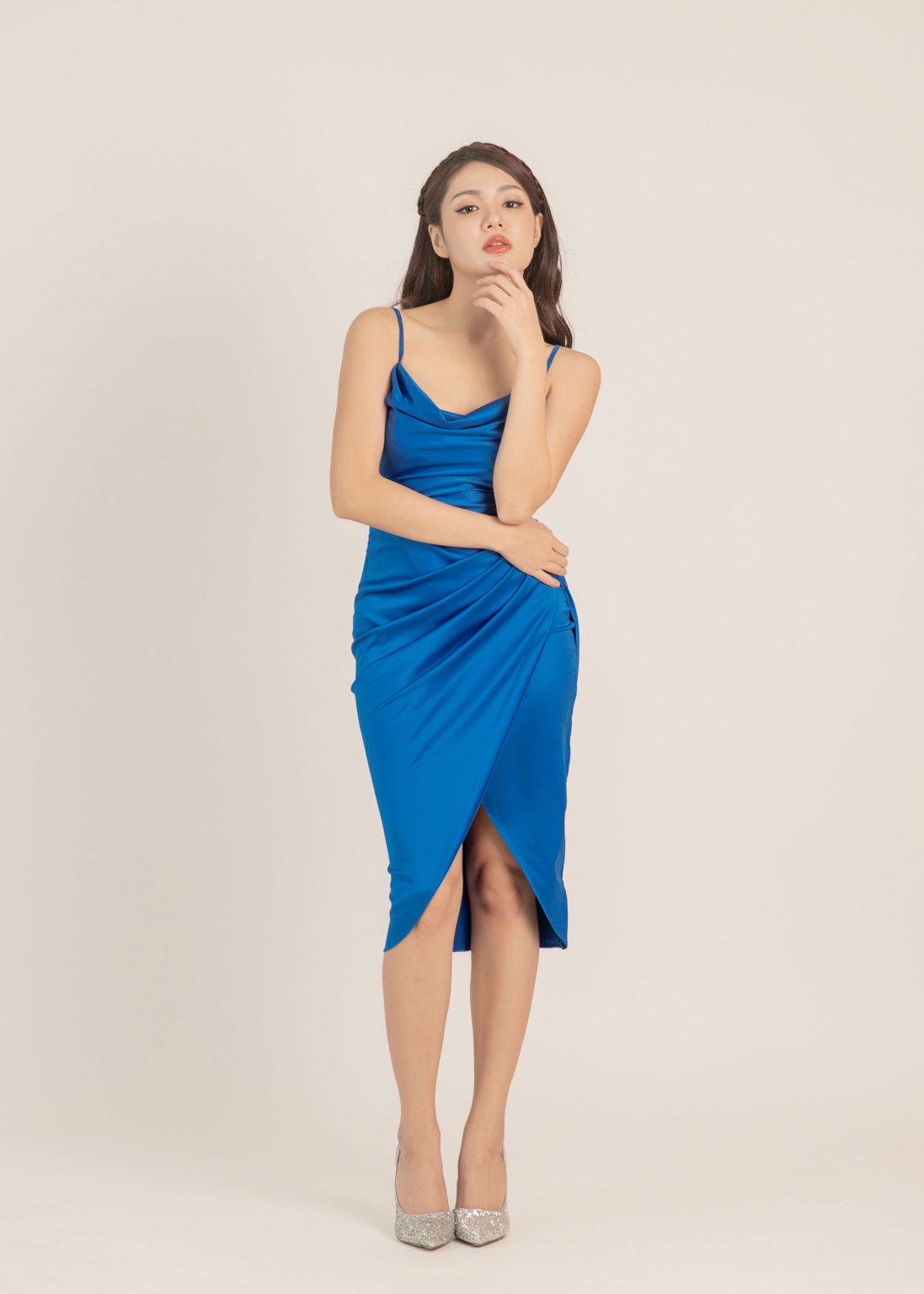 Lady Aristocrat Satin Gown in Royal Blue - Image 5