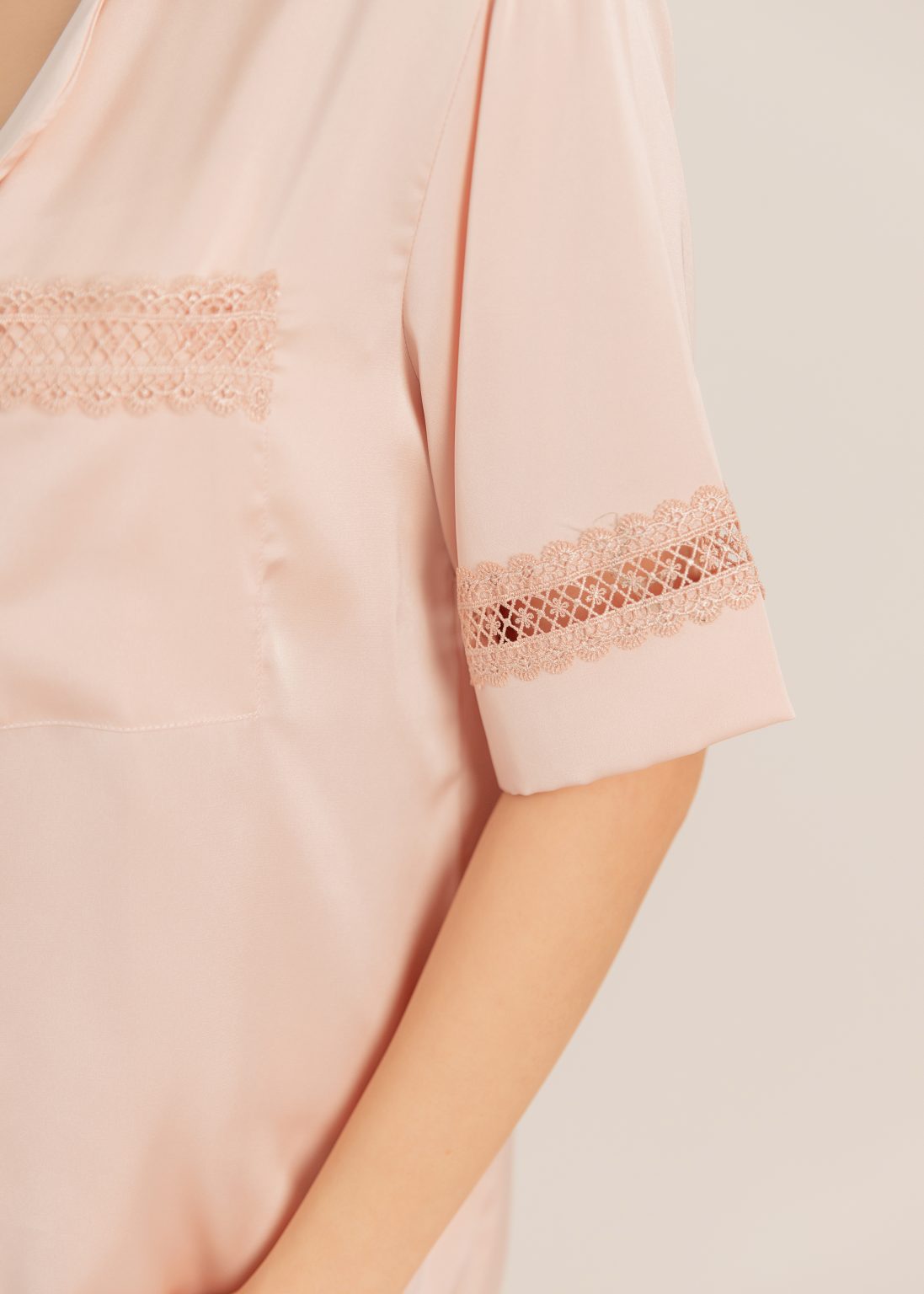 Florence Hues Nightwear Set in Pink - Image 7