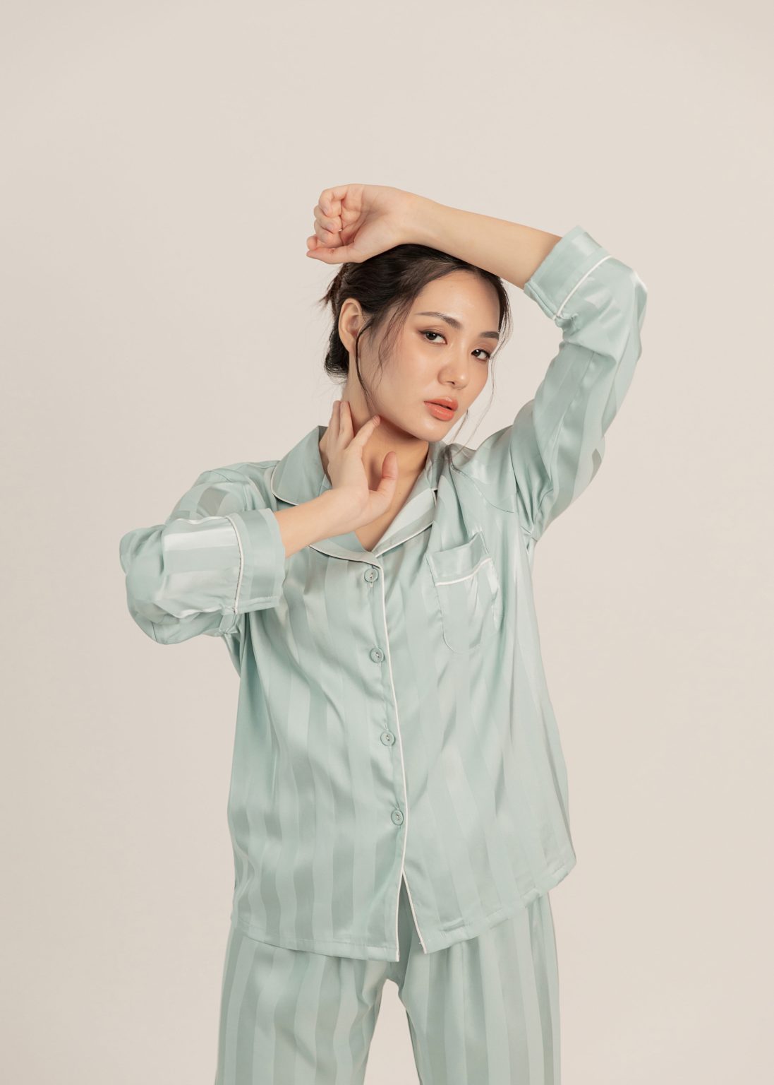 Riviera Nightwear Set in Mint - Image 11