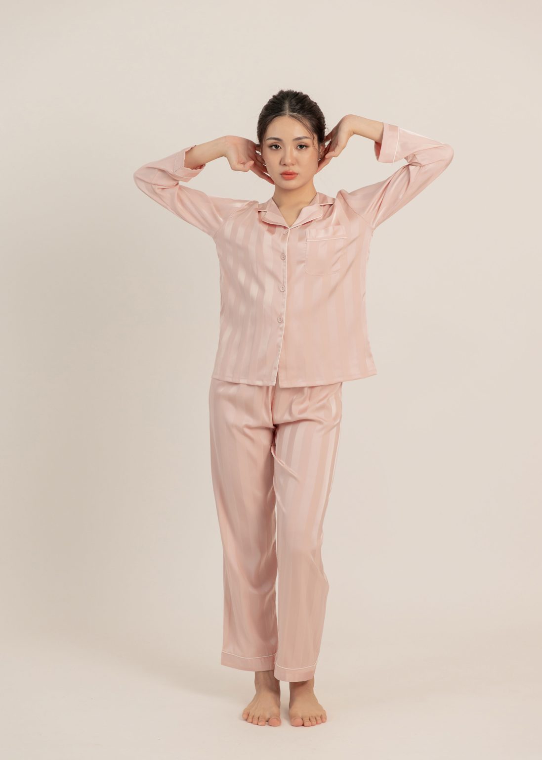 Riviera Nightwear Set in Pink - Image 3